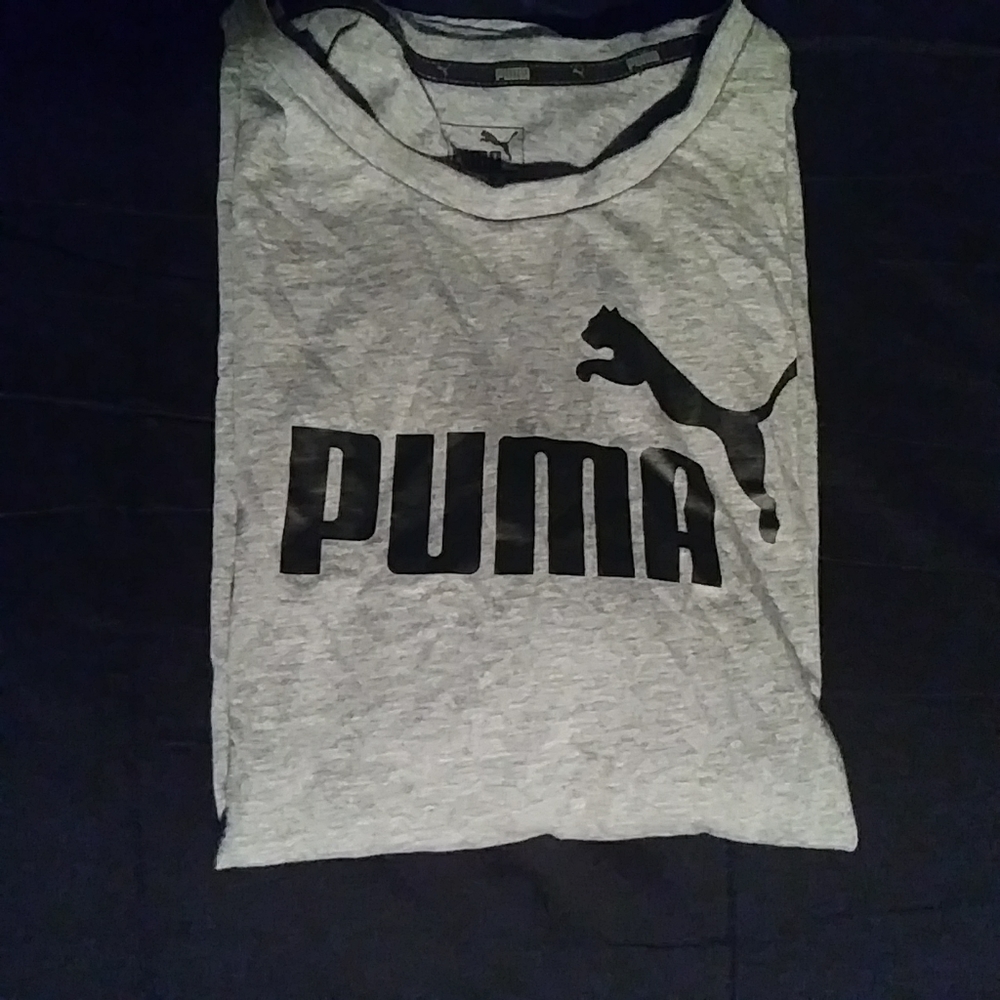 PUMA tshirt